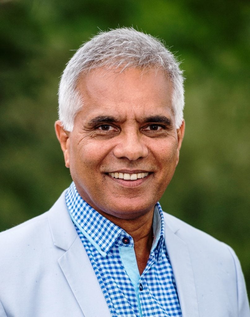 jonathan toussaint » Dr. Jonathan Toussaint Home Dr Jonathan Toussaint - Marriage Celebrant, Keynote Speaker, Author & Mediator, Clinical Supervision, Workplace Coach, Parenting & Relationship Couselling